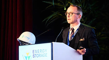 ESGC2025｜亚游集团发布VentureEdge 800系统方案，重塑欧洲储能价值链