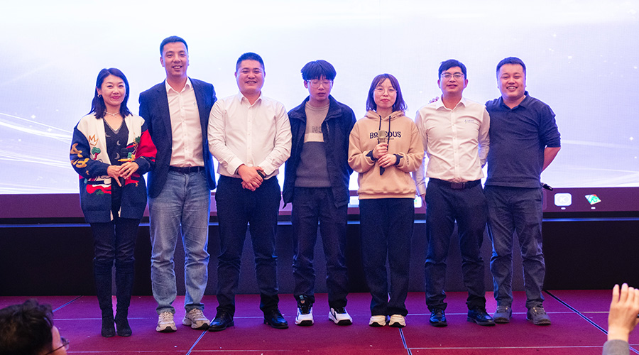 变革创新，突破前行 | 亚游集团储能2023年终总结大会及2024年迎新年会圆满落幕